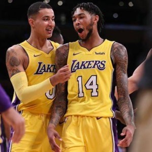  新星闪耀亚平宁，弗拉霍维奇领跑助攻榜