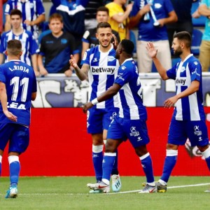  科隆客场顽强逼平，保级路上抢得宝贵一分  