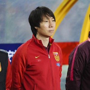  罗马队长挺身而出，终场前绝平保留出线希望