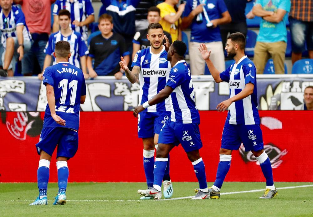  科隆客场顽强逼平，保级路上抢得宝贵一分  